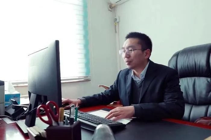 全國(guó)人大代表童明全：建議推廣使用生物降解地膜